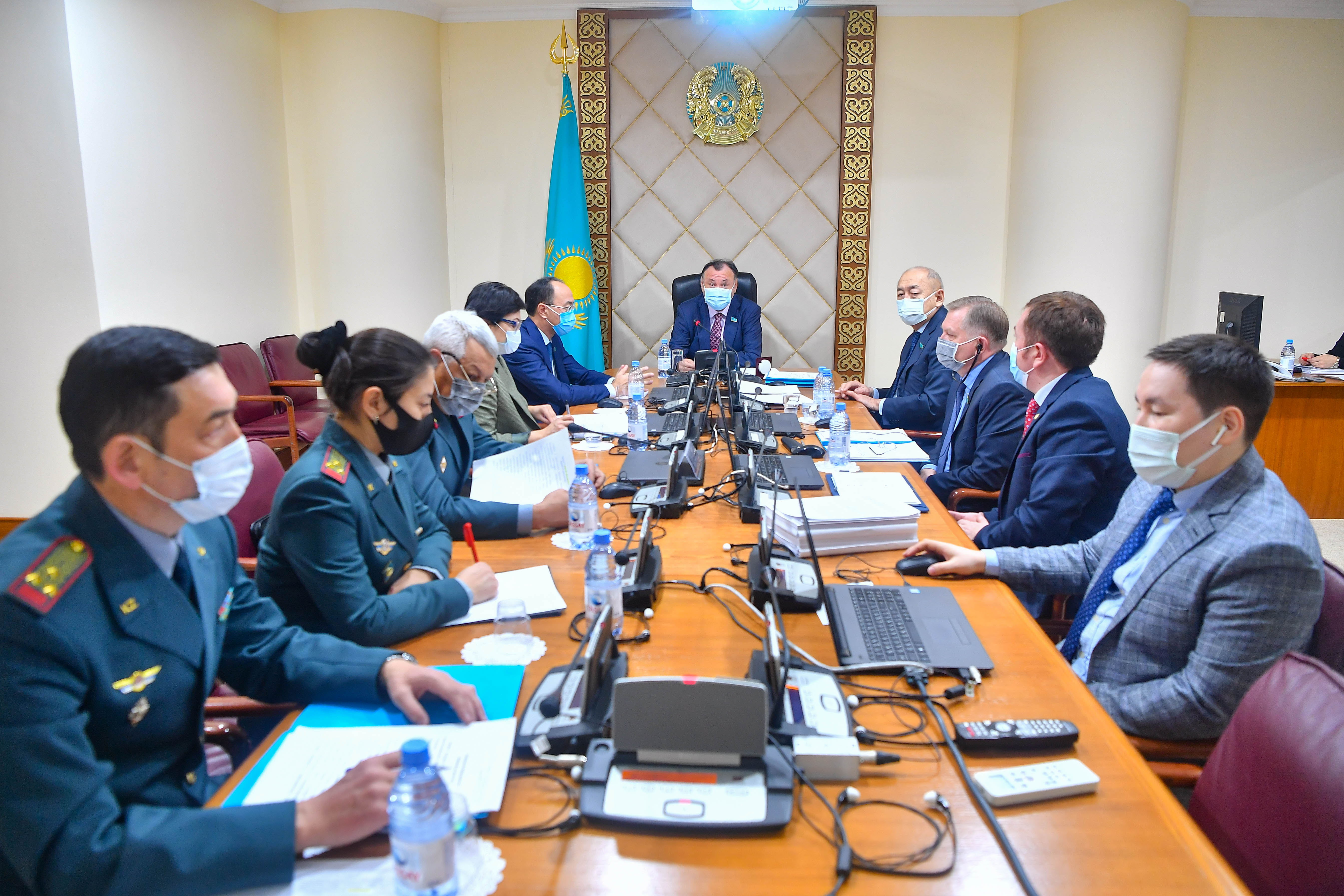 Senatta áskerı yntymaqtastyq máselesi talqylandy