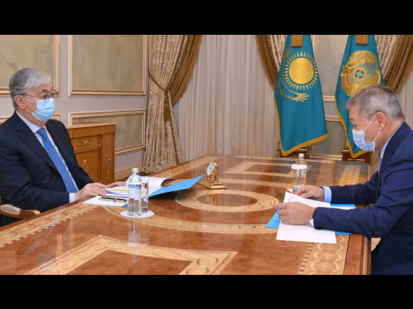 Memleket basshysy Shyǵys Qazaqstan oblysynyń ákimi Danıal Ahmetovti qabyldady