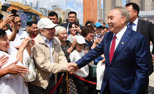 Elin súıgen Elbasy