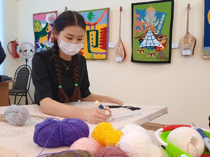 Talantty jastar tanyldy