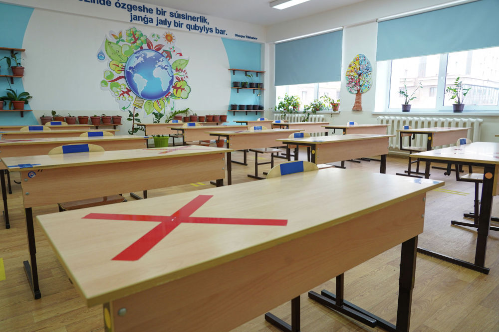 Semeıde 1-11 synyp oqýshylary onlaın oqıdy