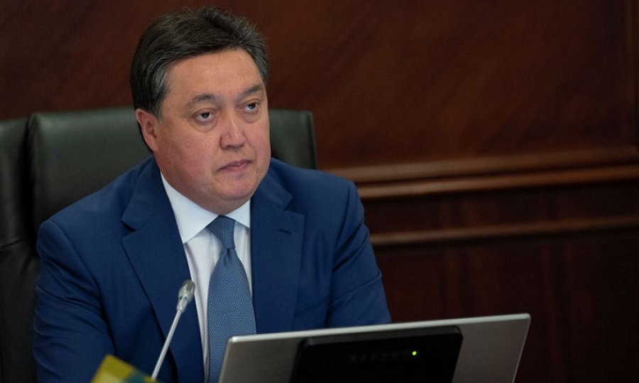 Úkimet basshysy halyqqa revaksına mańyzyn túsindirýdi tapsyrdy