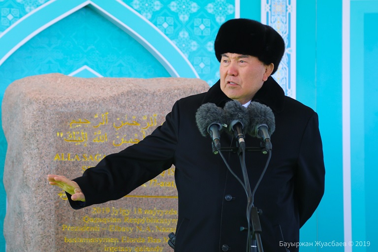 Qubylamyzben qaýyshtyrǵan azattyq: Egemendikke deıin elimizde 68 meshit bolsa, búginde olardyń sany 2600-ge jetti