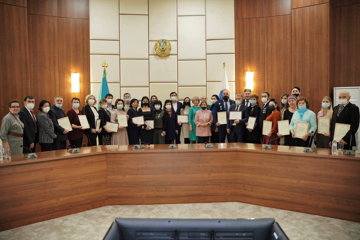 Elordada birlik pen kelisimdi nyǵaıtýǵa úles qosqandar marapattaldy