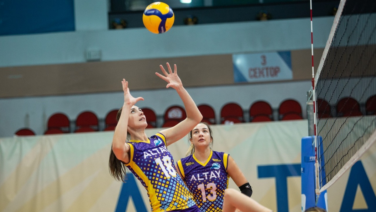 Úzdikter qatarynan kórine almady