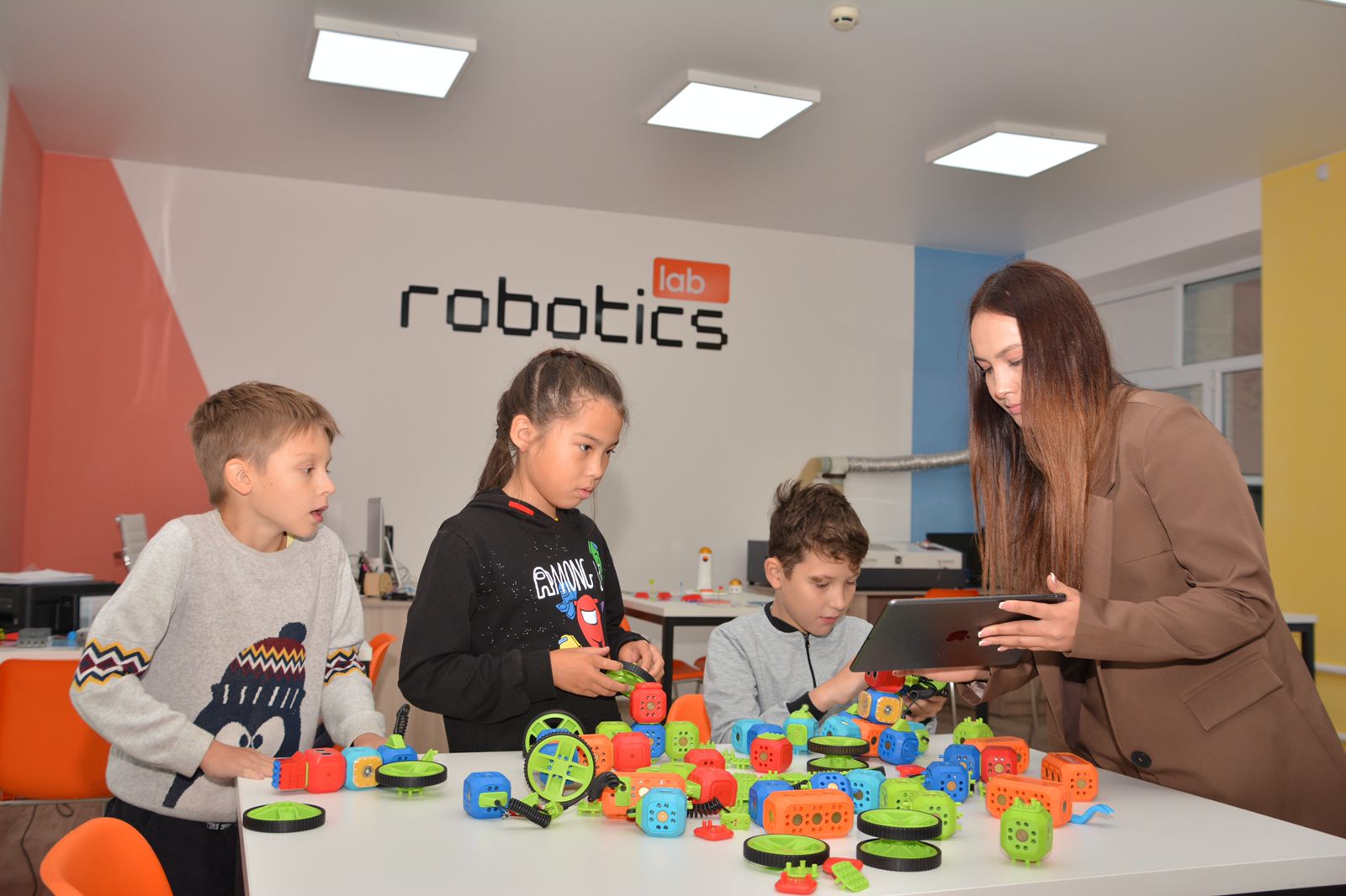 Úıirmeniń úıreteri kóp