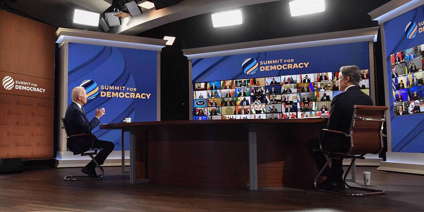 Demokratııanyń basty mindeti