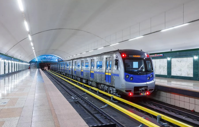 Almatyda metro jumysyn ýaqytsha toqtatty