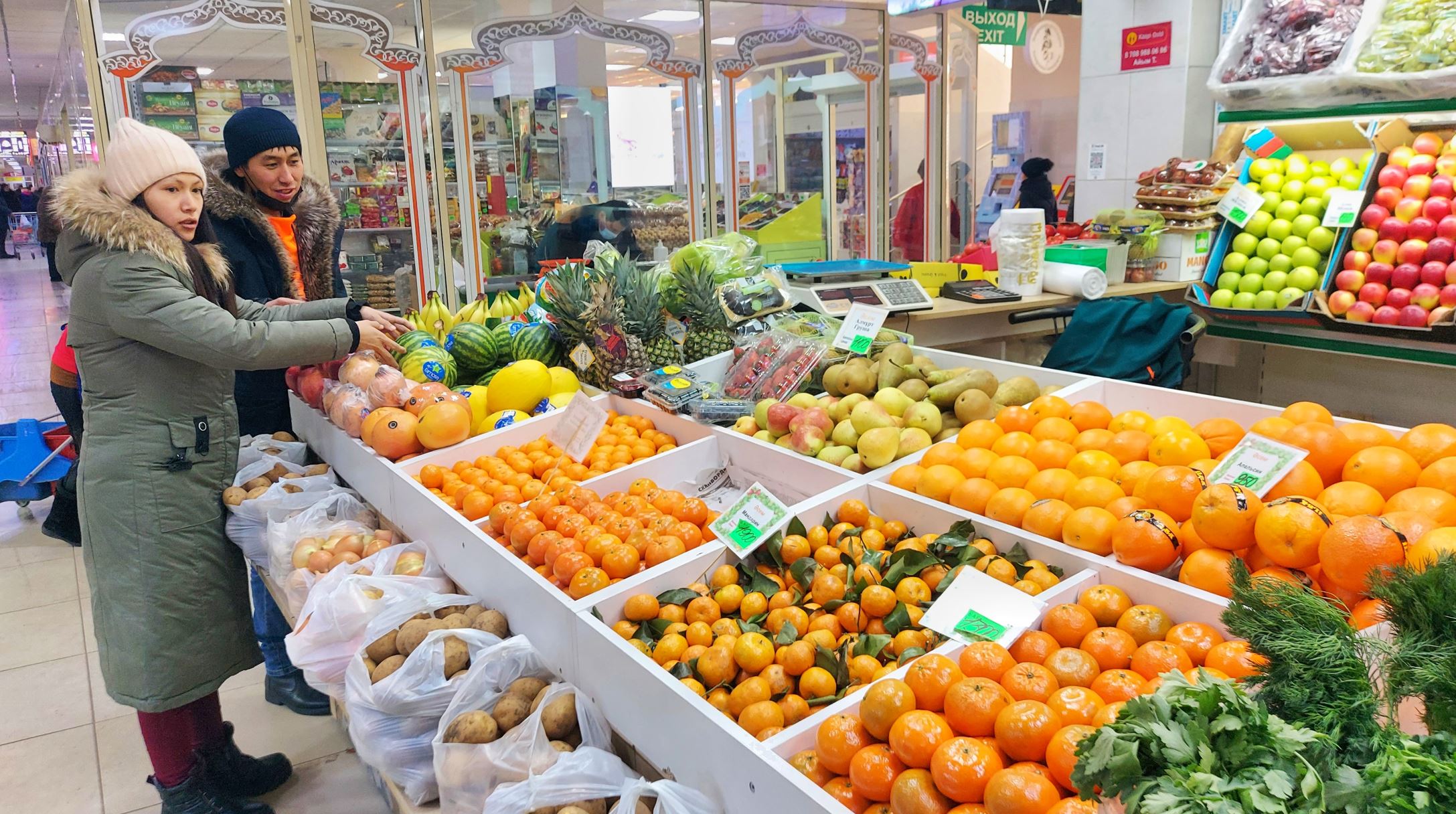 Azyq-túliktiń sapasy syn kótermeıdi