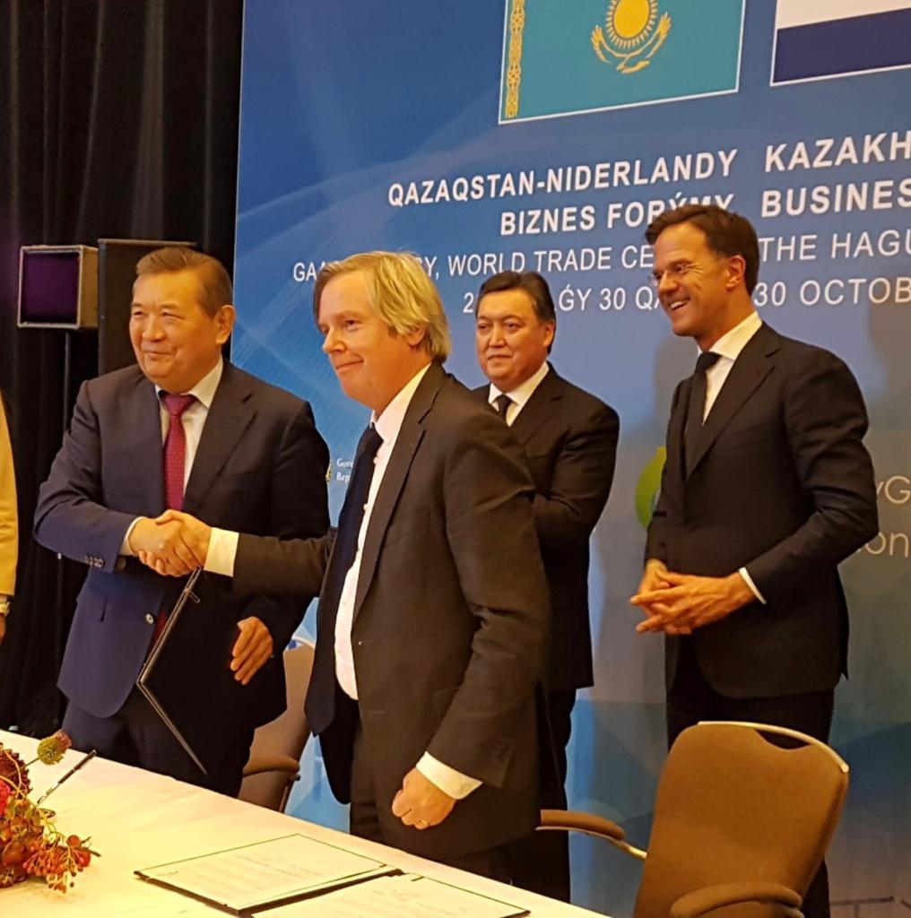 Sapaly tamaqtaný men qorshaǵan ortany damytý – QazUAZÝ zertteýleriniń negizi