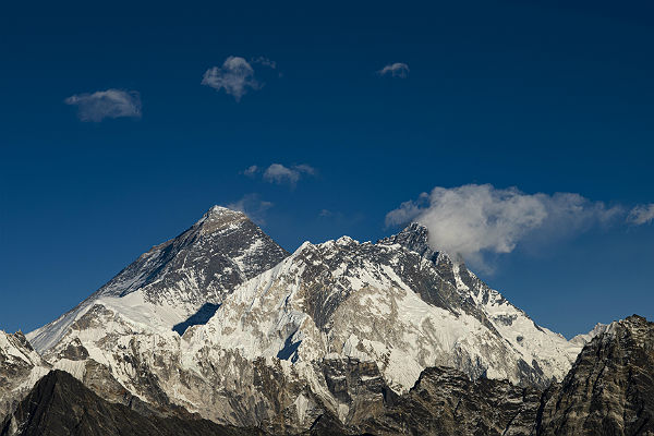 Qytaı men Nepaldy ne baılanystyrady?