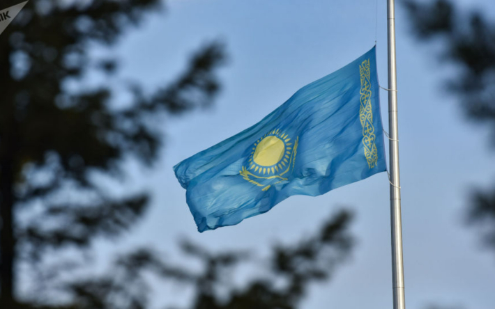 Memlekettik Týdy ýaqytsha tómen túsirýge týra keldi