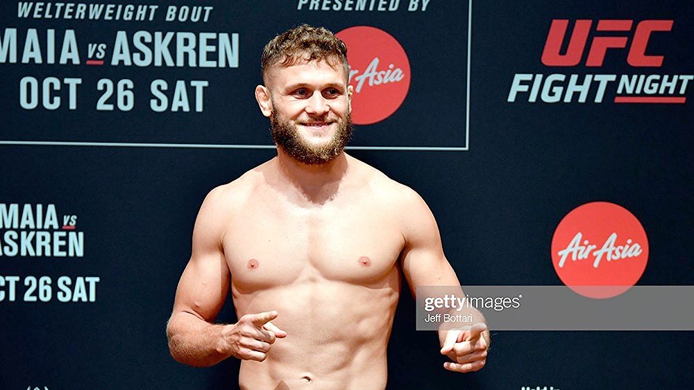 Rafael Fızıevtiń jekpe-jegi keıinge qaldyryldy