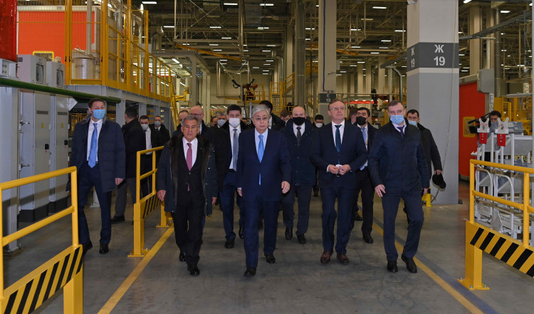 Prezıdent Reseıdiń «KAMAZ» avtomobıl korporasııasyna bardy