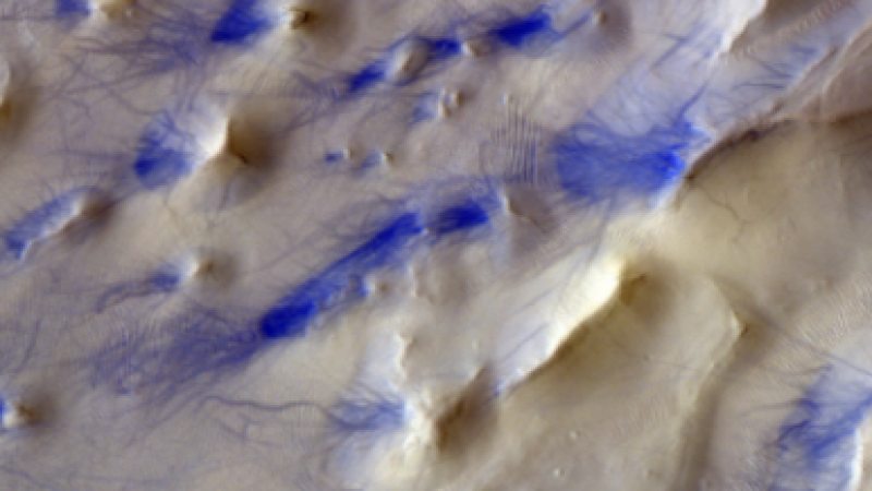 Planeta qupııasy: Marstyń jańa sýretteri paıda boldy