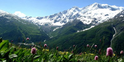 Qarabas shyńynda qar jatpaıdy