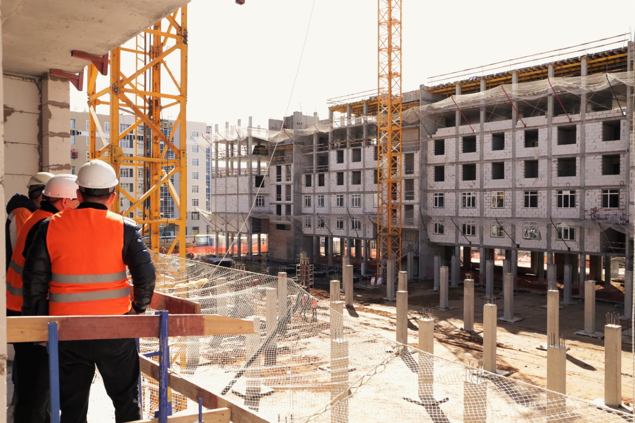 Eldegi qurylys naryǵy báseke negizinde damıtyn bolady - Qaıyrbek О́skenbaev