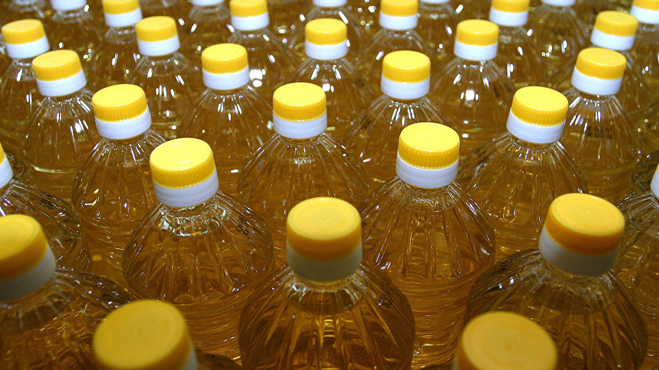 Aýǵanstanǵa ósimdik maıynyń iri partııasyn alyp ótpek bolǵandar ustaldy