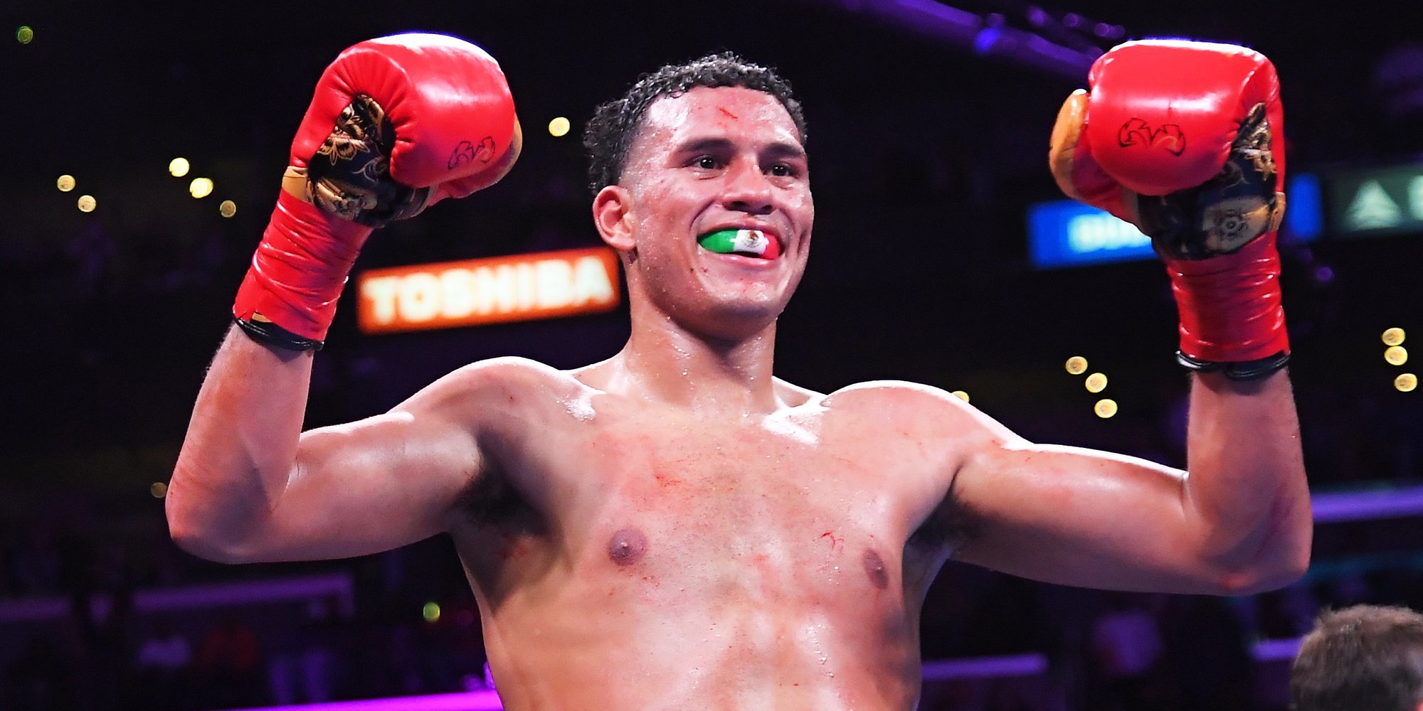 Golovkın sekildi azamat ári chempıon bolǵym keledi – Davıd Benavıdes