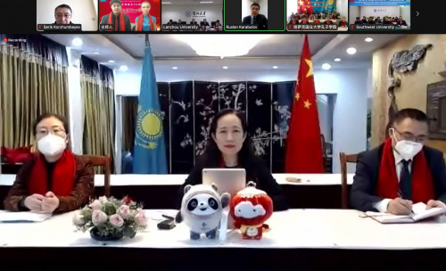 Qazaqstan men Qytaıdyń dıplomatııalyq qarym-qatynasyna 30 jyl toldy