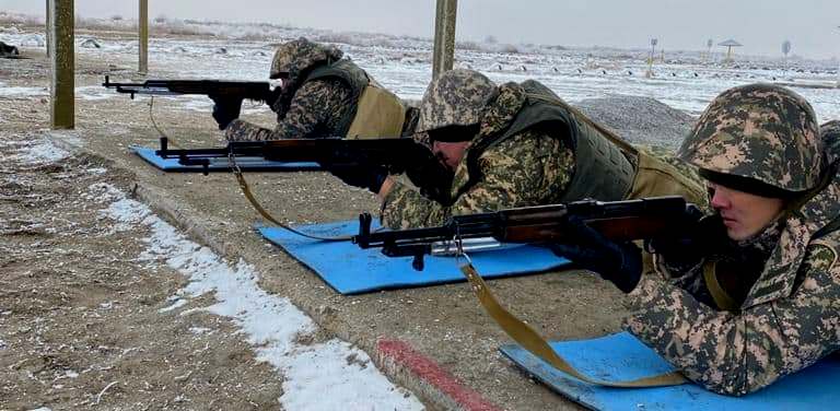 Jaýyngerlik ázirlik deńgeıin arttyrý qajet