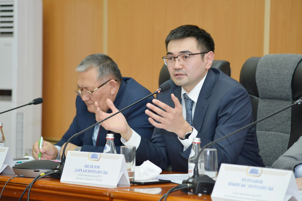 Rektor stýdenttermen kezdesti