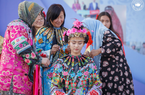 Dúńgenderdiń Qazaqstandaǵy tarıhy