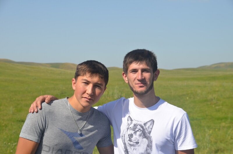 Qazaq pen cheshen baýyrlas