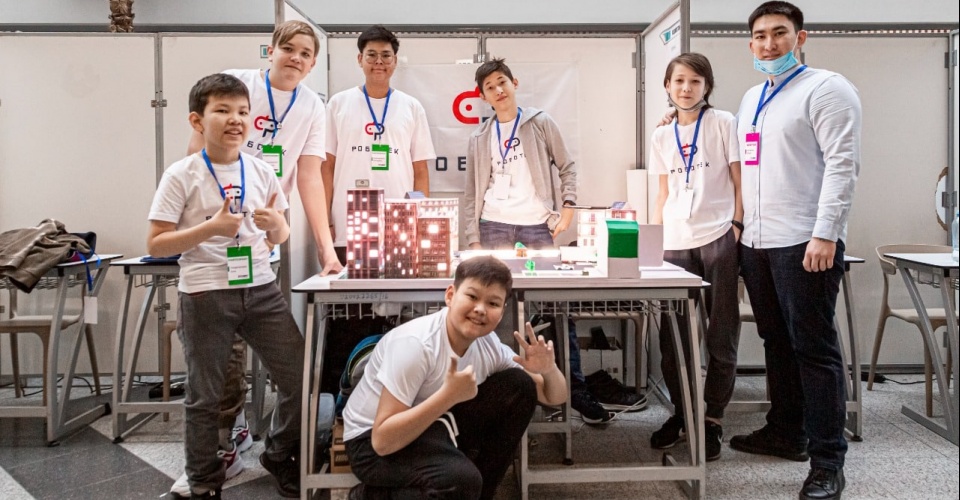 Oqýshylar AQSh-qa joldama jeńip aldy