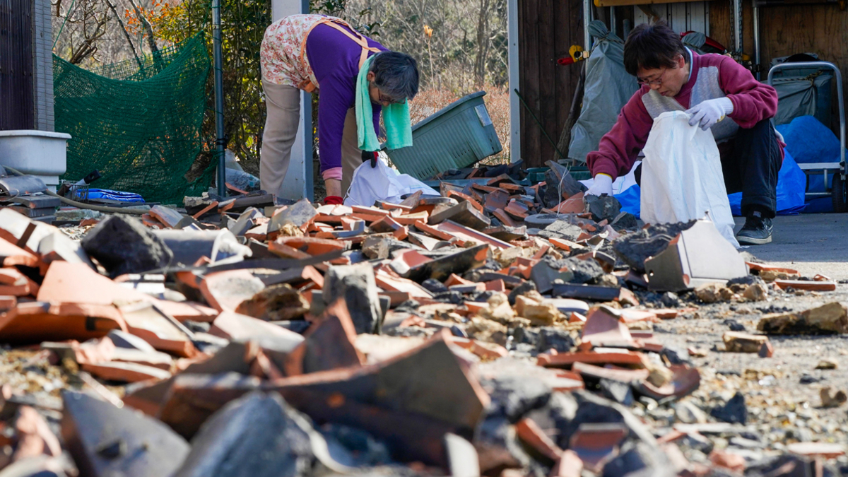 Japonııada joıqyn jer silkinisi boldy