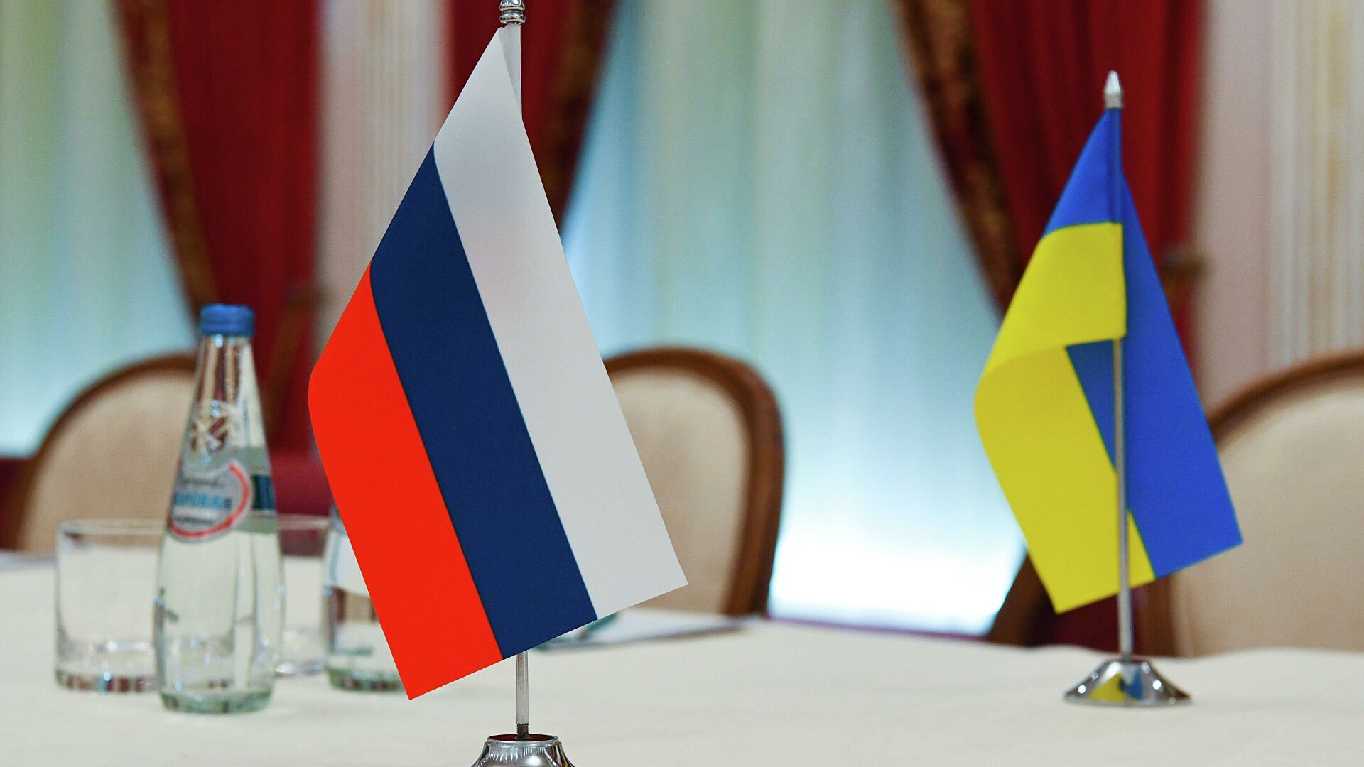 Ýkraına-Reseı: Kelissózder júrgizilýde