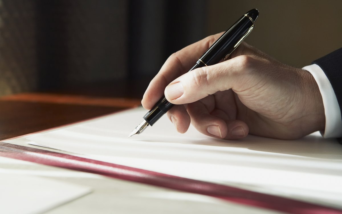 Tarıhı máni erekshe qujat