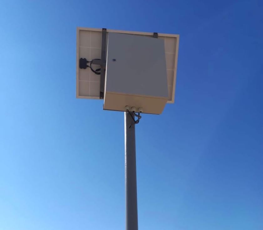 Mańǵystaýda jol boıyna «elektr baqtashy» ornatyldy