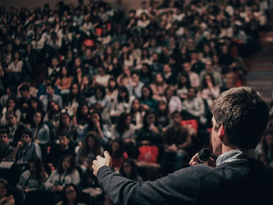 Zamanaýı dáris berýdiń ózektiligi artty