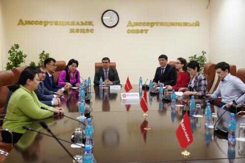 Jas ǵalymdar jattandylyqty qalamaıdy