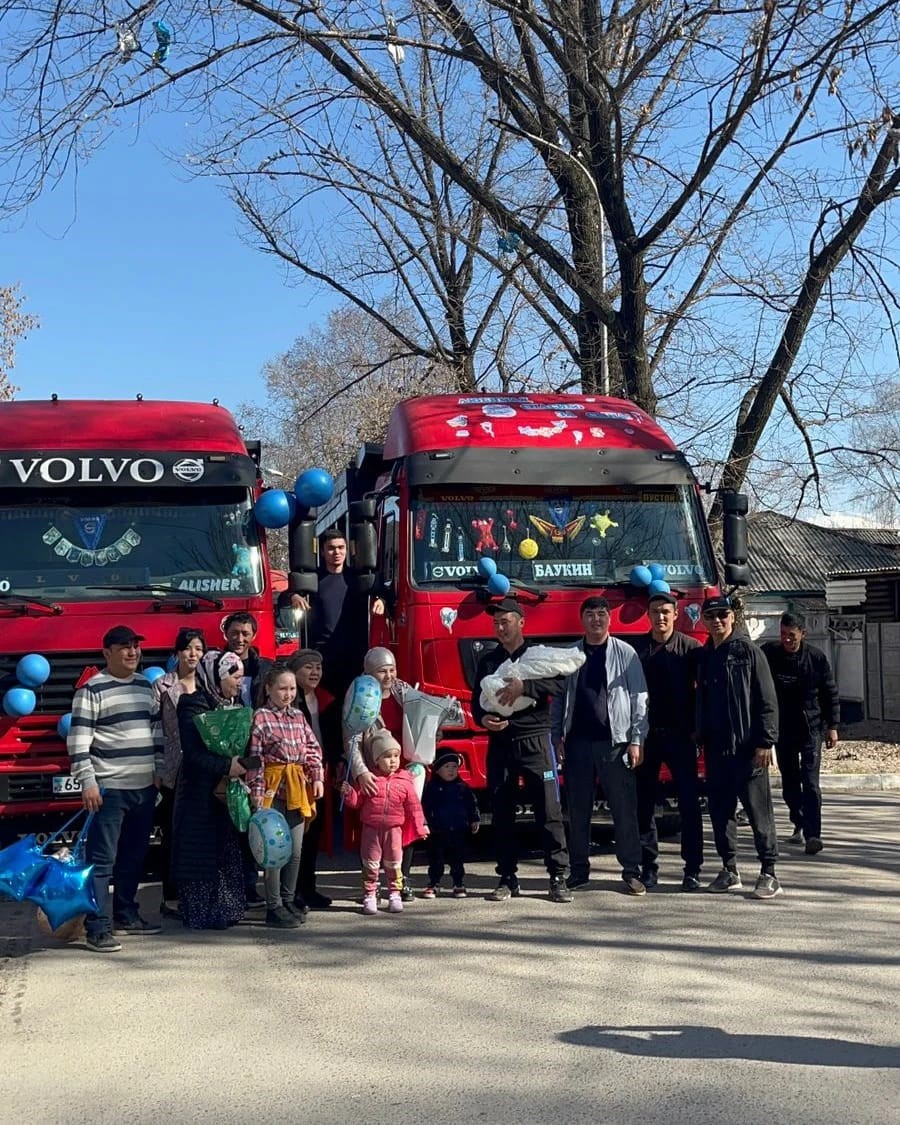 Perzenthanaǵa bes «Kamaz-ben» keldi