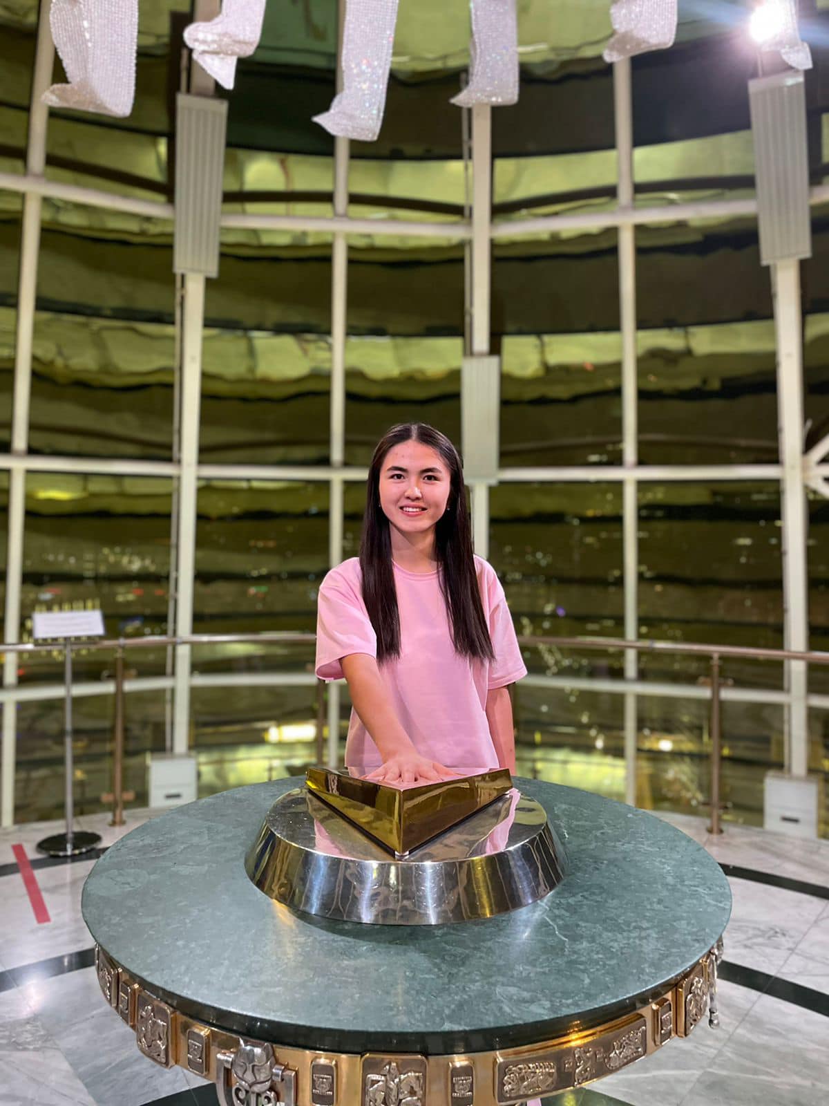 Segiz ýnıversıtetten shaqyrtý aldy