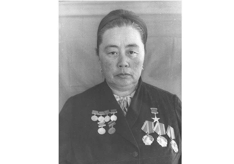 Adal eńbek er atandyrady