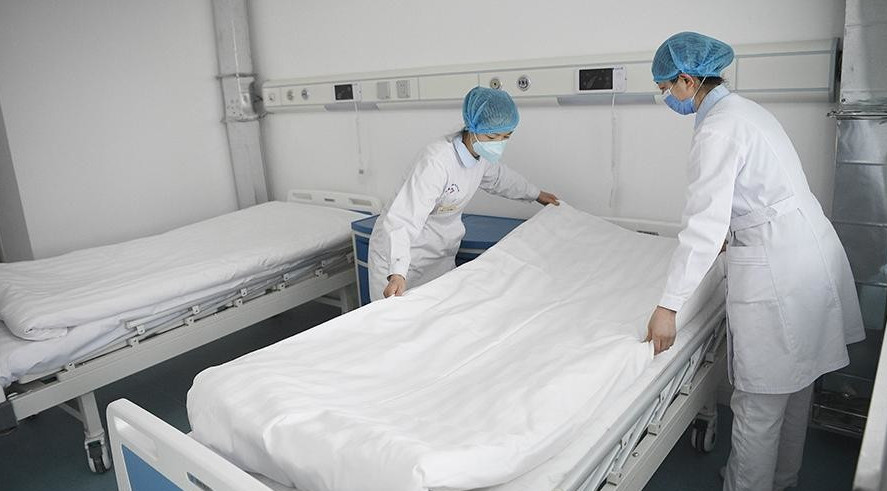 Koronavırýs juqtyrǵan eki myńǵa jýyq naýqas em qabyldap jatyr