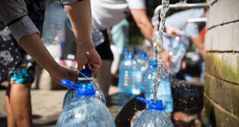 Jańaózende sý keste boıynsha beriledi