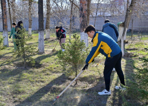 Tazalyq óz aýlańnan bastalady