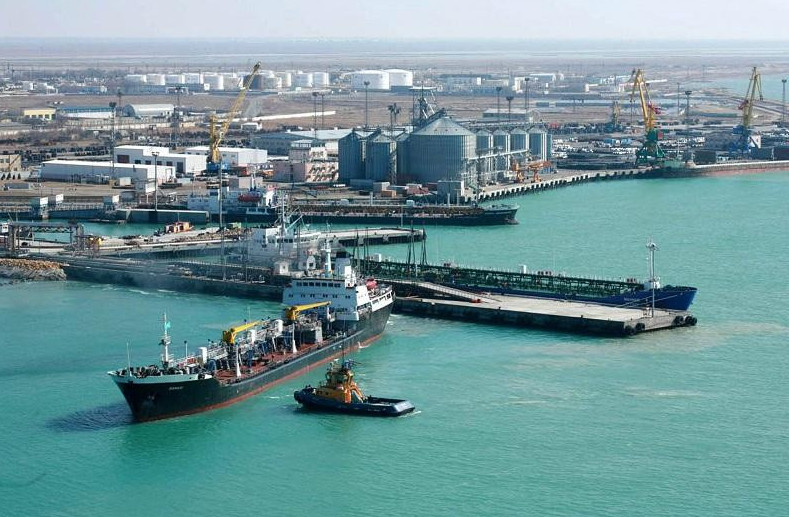 Aqtaý jáne Quryq teńiz porttary arqyly júk tasymaldaý kólemi artty