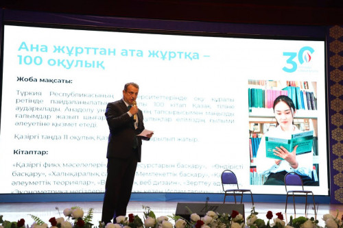 Ýnıversıtettiń otyz jyldyǵyna – 30 joba