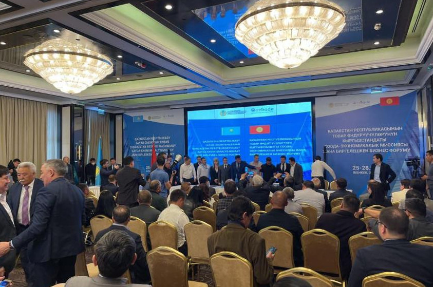 Qazaqstan Qyrǵyz naryǵyna 17,5 mln dollardyń taýaryn eksporttaıdy