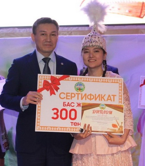 Qylqobyzben qara úzdi