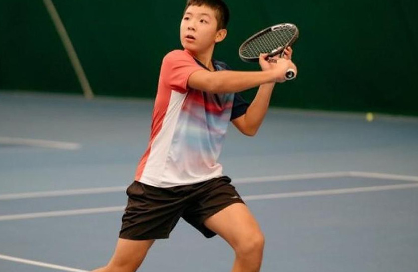 Qazaqstandyq jas tennısshi Eýropa reıtınginde kósh bastady