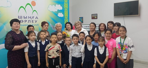 Jas baldyrǵandar akademıkpen kezdesti