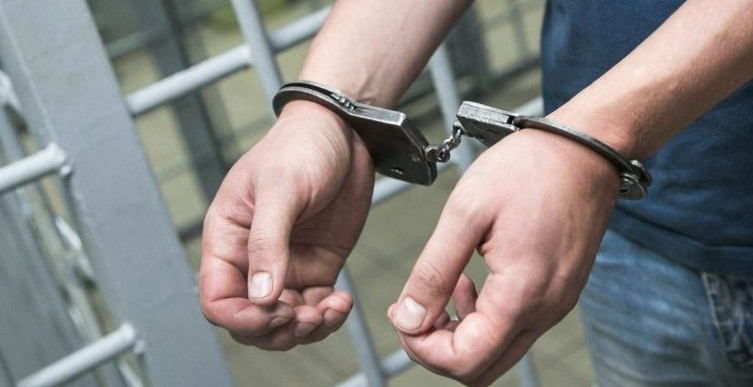 SQO-da ınternet arqyly 15 adamdy aldaǵan jigit ustaldy