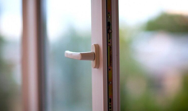 Pavlodarlyq turǵyn toǵyzynshy qabattan qulap ketti