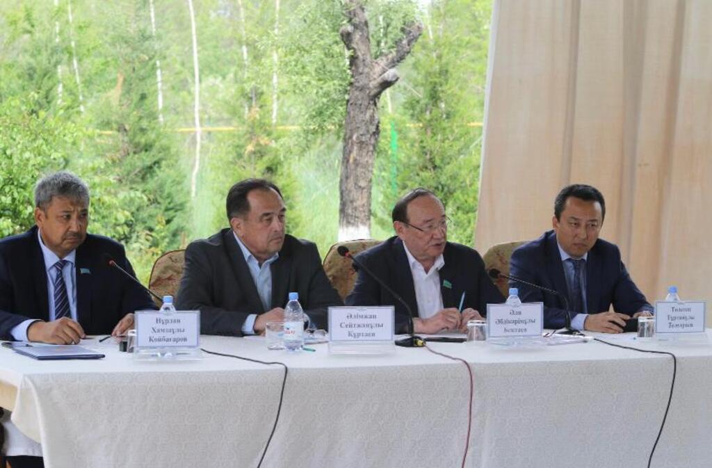 О́zgeristerdiń mán-jaıy túsindirildi